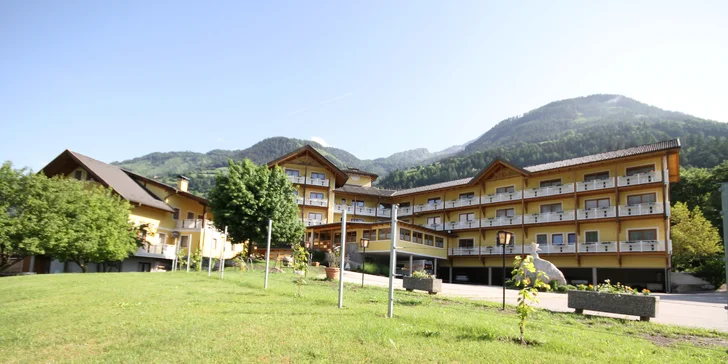 Hotel s výhledem na hory: snídaně, 4chodové večeře, treky, termíny až do konce října