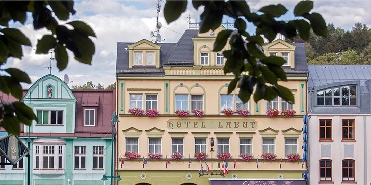 Krkonošská pohoda od léta do podzimu: až 8 dní s polopenzí a jízdenkou na lanovku