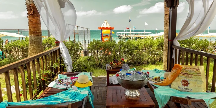 Do Turecka k přímořskému Vegas, Alanyi. 5* Spa Resort s bazény a tobogány