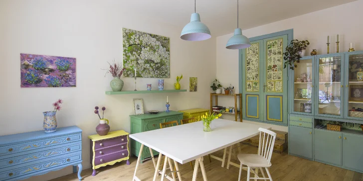 Kurz techniky decoupage: vyrobte si misku, vázu či lampu do bytu nebo jako hezký dárek
