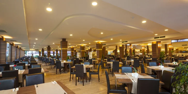 5* hotel Club Turan Prince přizpůsobený dětem. All inclusive, aquapark, lunapark i zoo