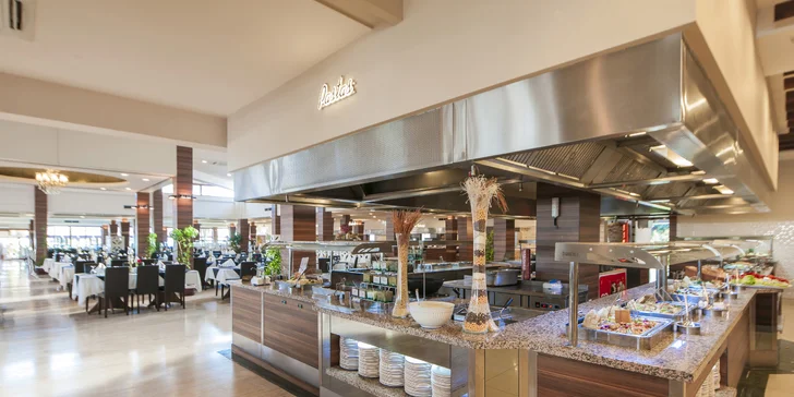 5* hotel Club Turan Prince přizpůsobený dětem. All inclusive, aquapark, lunapark i zoo