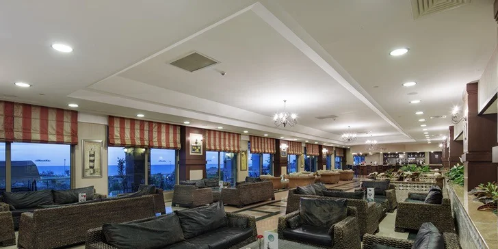 Až 10 nocí božského klidu v oblasti Side. 5* hotel pro dospělé s all inclusive