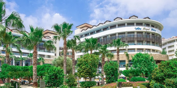 Až 10 nocí božského klidu v oblasti Side. 5* hotel pro dospělé s all inclusive