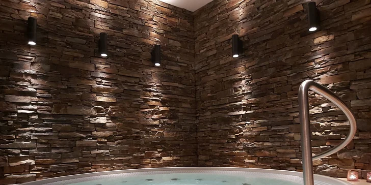 Krásy Jeseníků na podzim i v zimě: pobyt se snídaní a wellness pro pár i rodinu