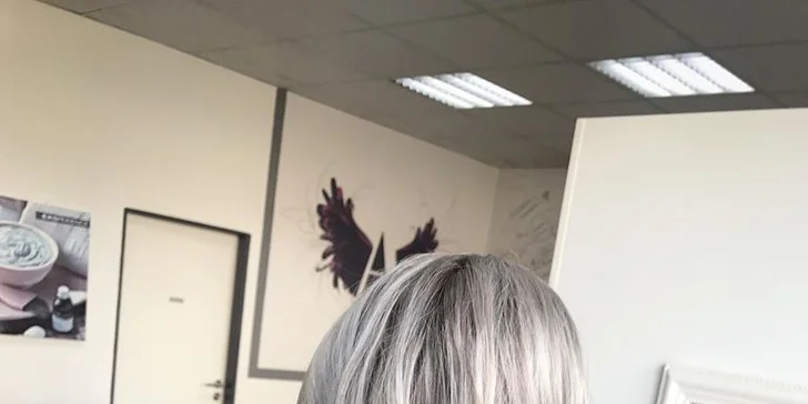 Kadeřnická péče: nový střih, foukaná, mytí a styling pro střední či dlouhé vlasy