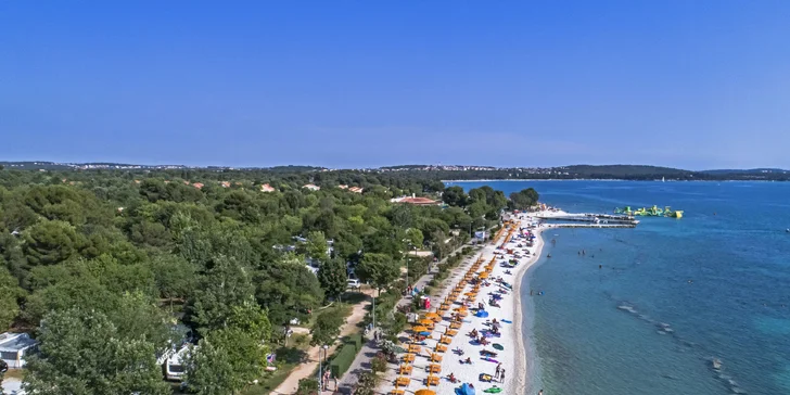 S rodinou do Chorvatska: vybavený mobilheim pro 6 os., pláž, bazény a spousta atrakcí
