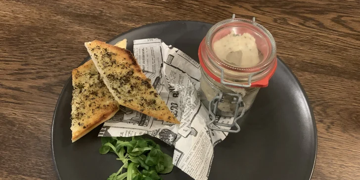 Tříchodové menu pro 2 osoby: jelení medailonky i kuřecí steak