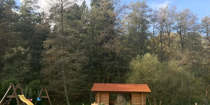 Za zvířátky na farmu Ztracenka: pobyt se snídaní a možnost zkusit si práci na statku