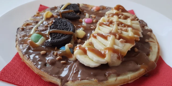 Slané či sladké waffle dle výběru a nápoj k tomu pro 1 i 2