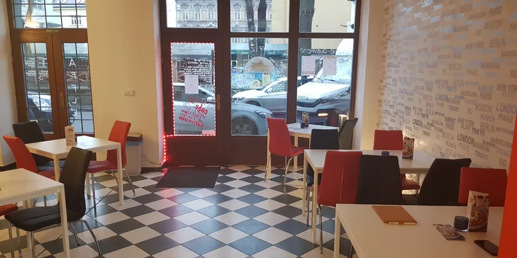Slané či sladké waffle dle výběru a nápoj k tomu pro 1 i 2