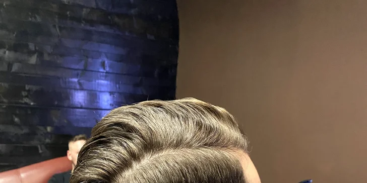 Buďte za elegána: úprava vousů a střih pro dospělého i dítě v barber shopu