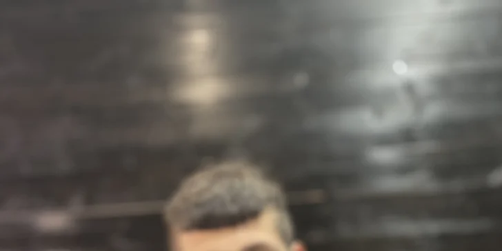 Buďte za elegána: úprava vousů a střih pro dospělého i dítě v barber shopu