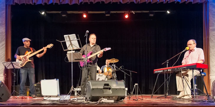 Vstupenka na koncert: Jaroslav Uhlíř – Hodina zpívání s kapelou