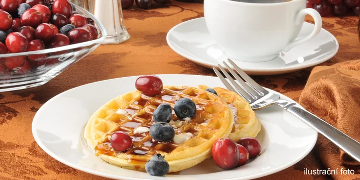 Slané či sladké waffle dle výběru a nápoj k tomu pro 1 i 2