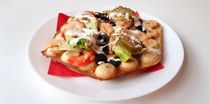 Slané či sladké waffle dle výběru a nápoj k tomu pro 1 i 2