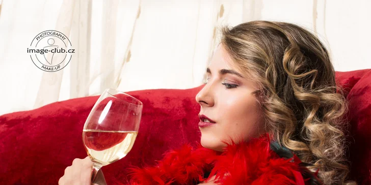 Ateliérové focení pro jednotlivce či páry na Vinohradech: portrét, glamour, boudoir či akt