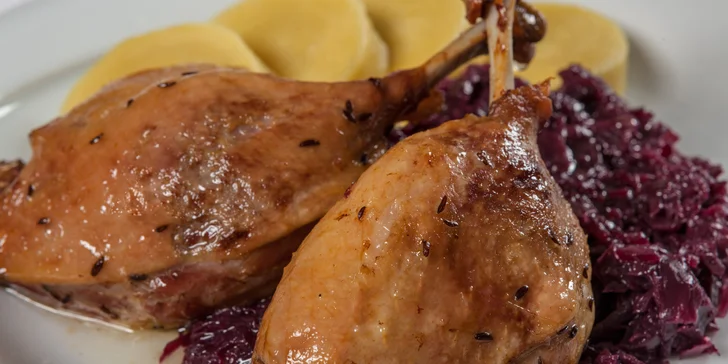 Otevřený voucher na 500–1000 Kč do restaurace La Route: saláty, rizota a těstoviny i steaky