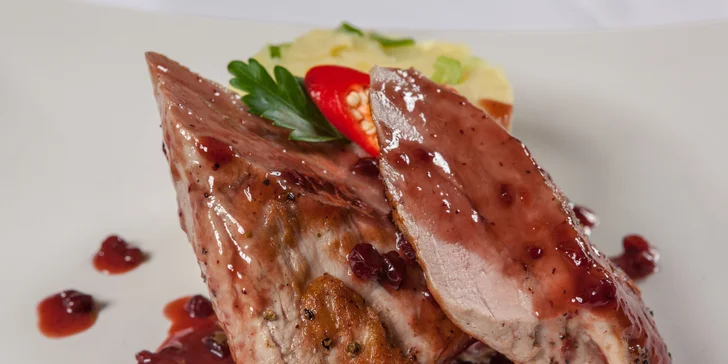Otevřený voucher na 500–1000 Kč do restaurace La Route: saláty, rizota a těstoviny i steaky