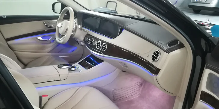 Auto jako nové: mytí karoserie, čištění interiéru i kompletní péče