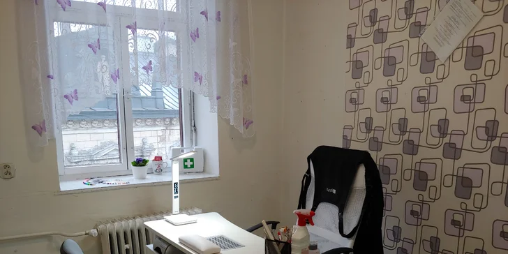 Ruce jako ze žurnálu: doplnění či nové gelové nehty i manikúra P-Shine