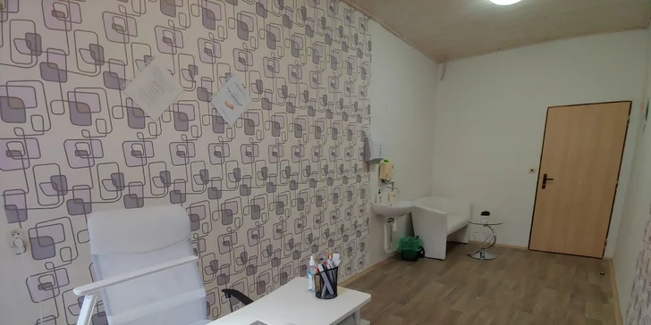 Ruce jako ze žurnálu: doplnění či nové gelové nehty i manikúra P-Shine
