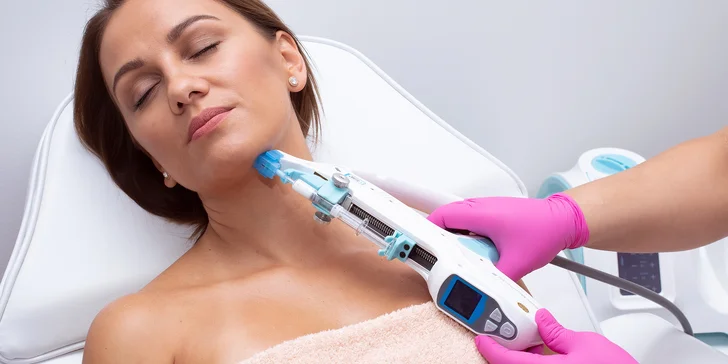 Odstranění podbradku pomocí injekční lipolýzy nebo HIFU Ultherapy