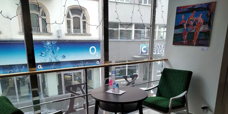 Stylová retro kavárna: káva i dezert dle výběru pro 1 či 2 osoby