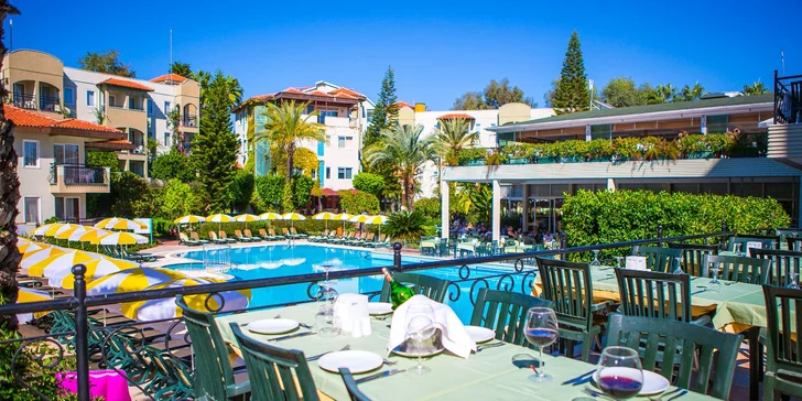 Ke Středozemnímu moři s celou rodinou. 4* beach hotel s all inclusive a super cenami pro děti