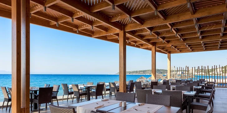 Letovisko Ixia kousek od města Rhodos. 4* Avra Beach Resort s all inclusive