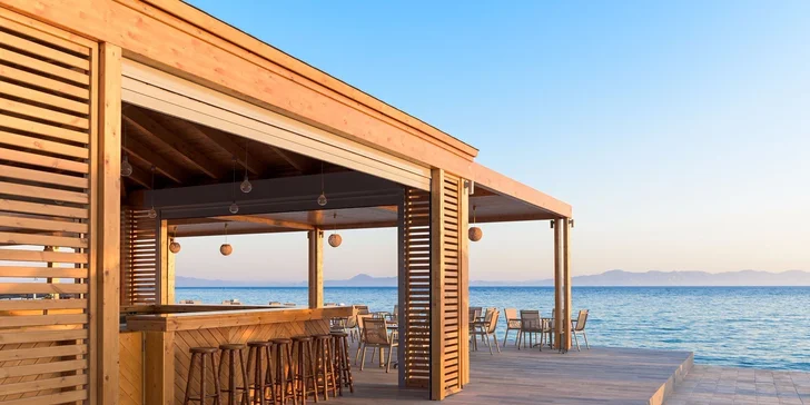 Letovisko Ixia kousek od města Rhodos. 4* Avra Beach Resort s all inclusive