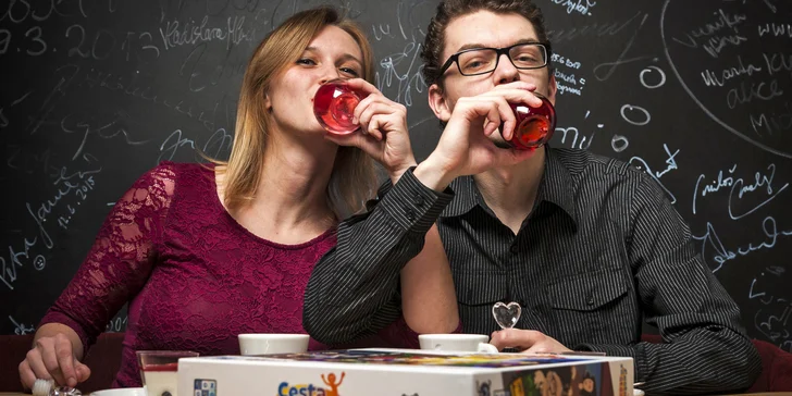 Deskoherní Valentýn s elixírem lásky, kávou a dezertem pro 2 osoby