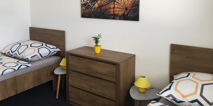 Pobyt na jižní Moravě: pokoj či rodinný apartmán, snídaně a láhev vína