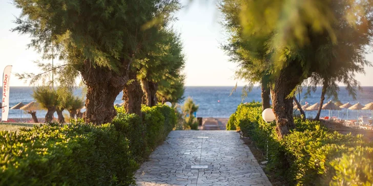 Nejkrásnější pláže Rhodosu v letovisku Faliráki: 4* beach hotel s all inclusive