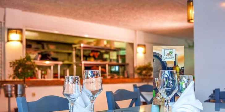 Nejkrásnější pláže Rhodosu v letovisku Faliráki: 4* beach hotel s all inclusive