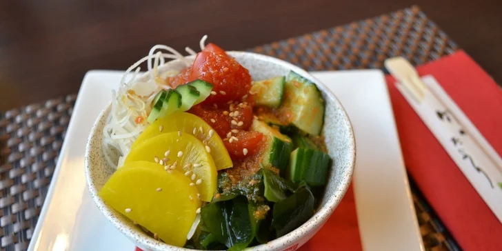 Sushi menu pro dva v novém restaurantu Sasori