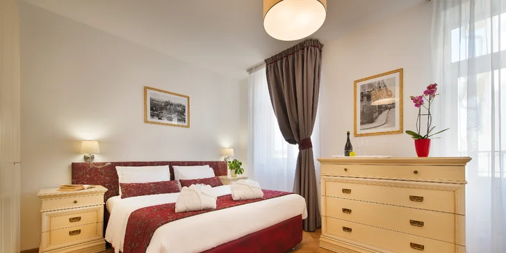 Luxusní pobyt v apartmánu v centru Prahy: bohatá snídaně i čokoládové překvapení na pokoji