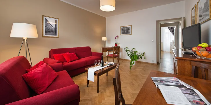 Luxusní pobyt v apartmánu v centru Prahy: bohatá snídaně i čokoládové překvapení na pokoji