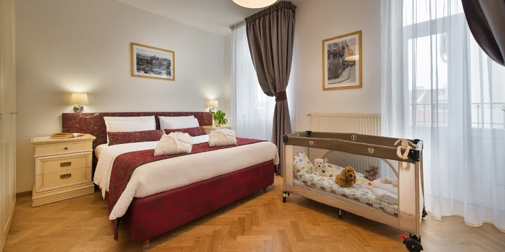 Luxusní pobyt v apartmánu v centru Prahy: bohatá snídaně i čokoládové překvapení na pokoji