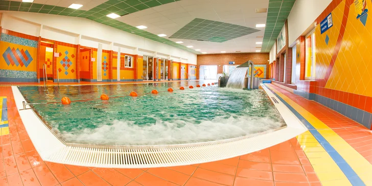 Silvestr v hotelu pod Lysou horou: privátní wellness, polopenze i neomezeně bazén
