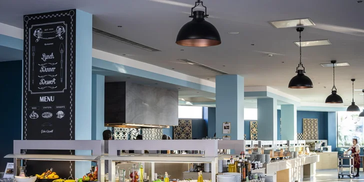 5* pobyt na Rhodosu: krásný hotel se soukromou pláží, bazény a all inclusive