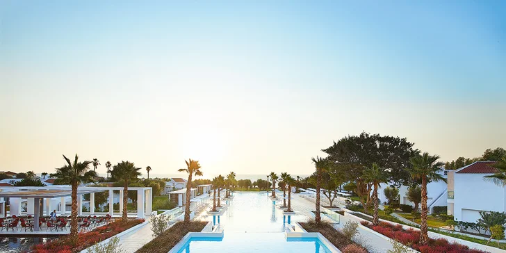 Kalithea s all inclusive: 4* hotel blízko jedinečné pláže i historických lázní