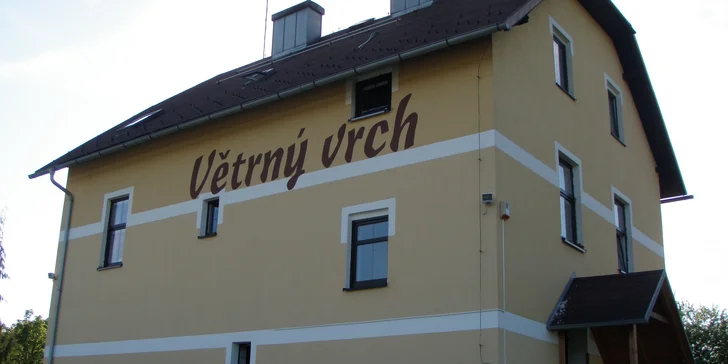 Ostrov u Karlových Varů: dvoulůžkový pokoj či apartmán, snídaně i slevy