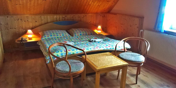 Ostrov u Karlových Varů: dvoulůžkový pokoj či apartmán, snídaně i slevy
