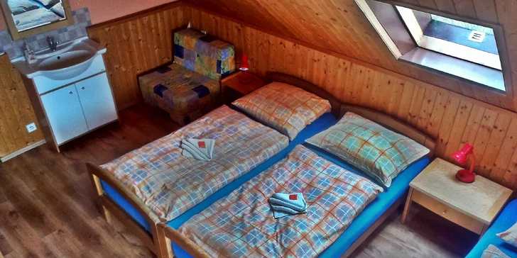 Ostrov u Karlových Varů: dvoulůžkový pokoj či apartmán, snídaně i slevy