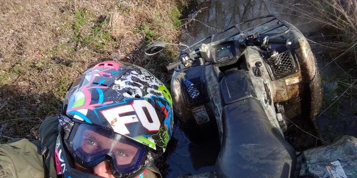 Adrenalinová jízda přírodou: 15 min. na robustní čtyřkolce Kawasaki Bruteforce 750 pro 1 osobu