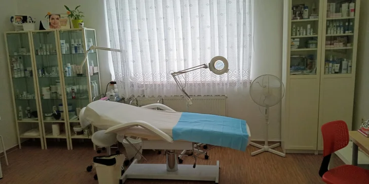 Úprava a barvení obočí i řas vč. masáže očního okolí nebo i trvalá na řasy