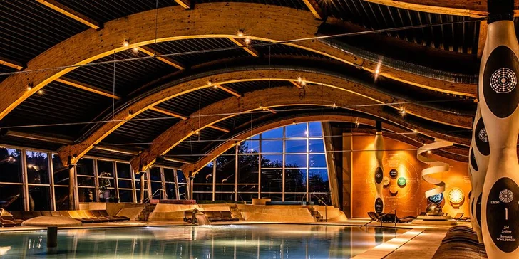 S rodinou do Chorvatska: 4* hotel s polopenzí, termální bazény a 2 děti zdarma