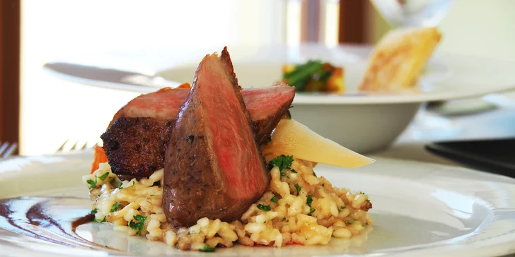 Valentýnské menu s kachním prsem nebo kuřecím supreme i lahví prossecca