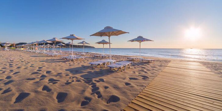 5* komfort s all inclusive jen pár kroků od proslulé pláže Faliráki se zlatým pískem